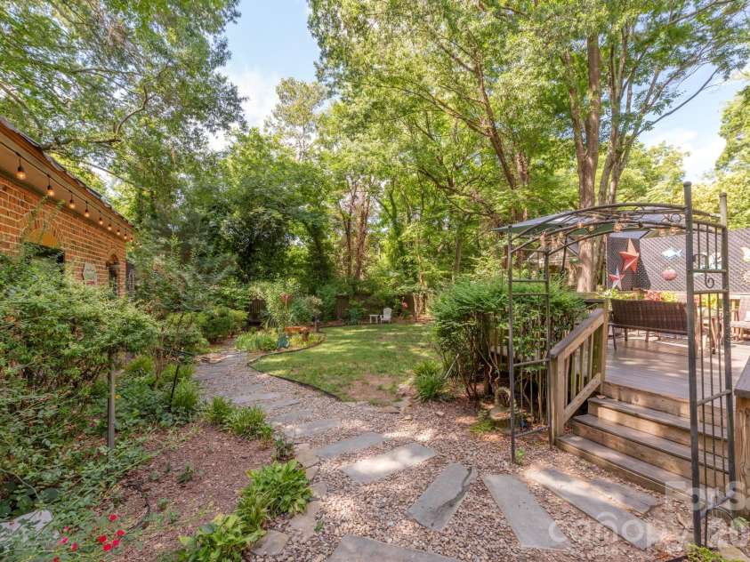 306 Houston Street, Monroe, NC 28112.  MLS# CAR4394071, YatesRealty ID 32308. 