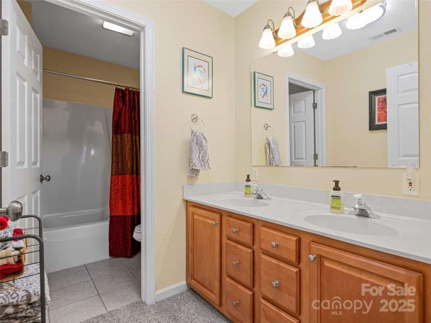 808 Old Fort Road, Fairview, NC 28730.  MLS# CAR4281084, YatesRealty ID 32308. Full Bath upstairs - double sinks!