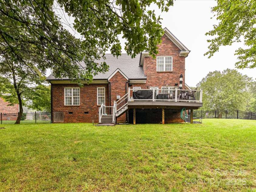 2817 Pulaski Drive, Monroe, NC 28110.  MLS# CAR4291034, YatesRealty ID 32309. 