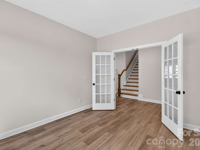 4036 Zinnia Drive, Harrisburg, NC 28075.  MLS# CAR4292830, YatesRealty ID 3231. Flex Room