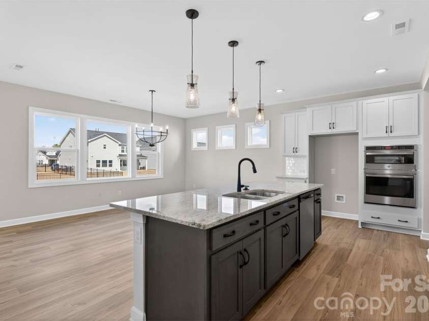 4036 Zinnia Drive, Harrisburg, NC 28075.  MLS# CAR4292830, YatesRealty ID 3231. Kitchen/Breakfast Room