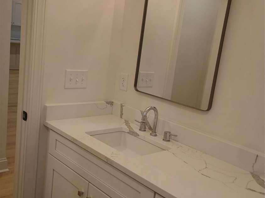 139 Blue Sky Circle, Shelby, NC 28152.  MLS# CAR4375844, YatesRealty ID 32311. 2ND BATHROOM VANITY