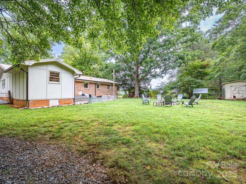 211 Shuffler Road, Morganton, NC 28655.  MLS# CAR4283478, YatesRealty ID 32312. 