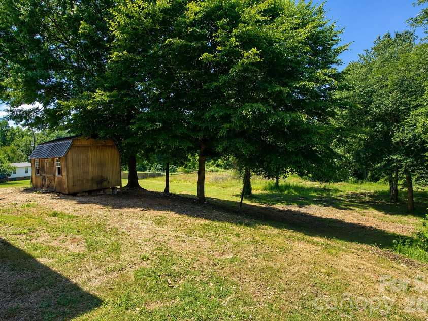 3532 4th Avenue Lane, Conover, NC 28613.  MLS# CAR4396463, YatesRealty ID 32312. 