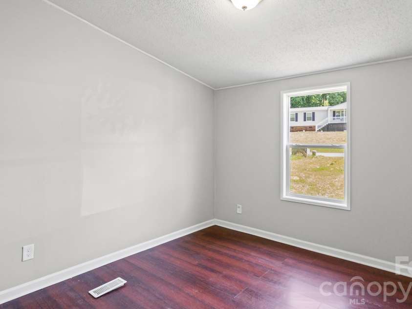 3532 4th Avenue Lane, Conover, NC 28613.  MLS# CAR4396463, YatesRealty ID 32312. 