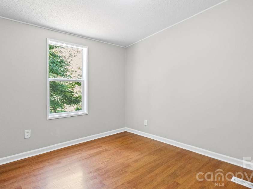 3532 4th Avenue Lane, Conover, NC 28613.  MLS# CAR4396463, YatesRealty ID 32312. 