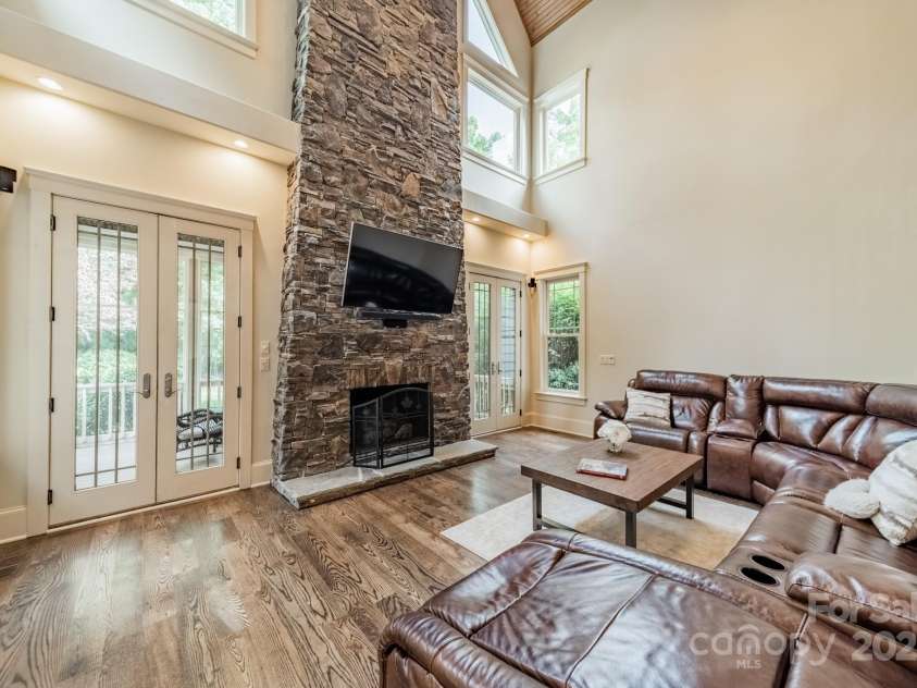 157 Dedham Loop, Mooresville, NC 28117.  MLS# CAR4257717, YatesRealty ID 32313. 