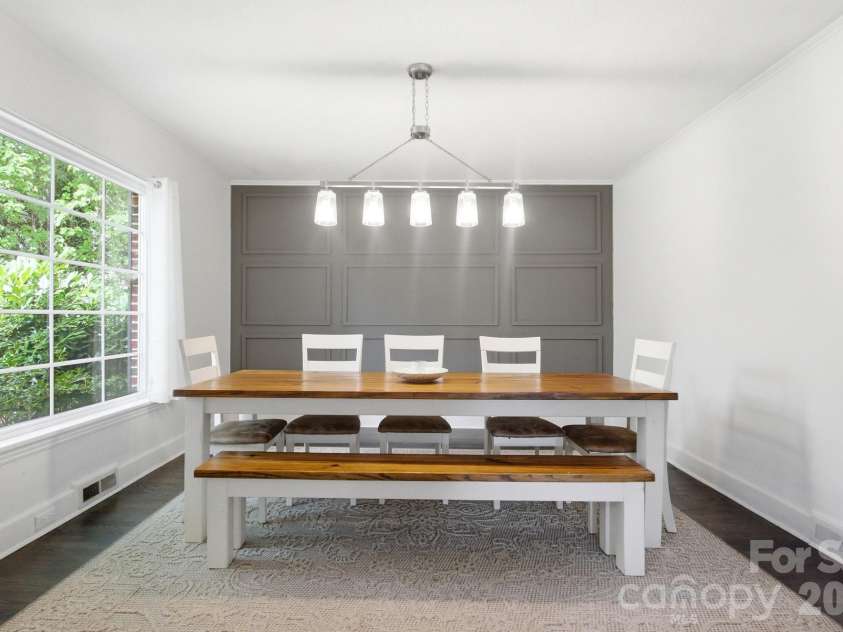 1616 Statesville Boulevard, Salisbury, NC 28144.  MLS# CAR4396247, YatesRealty ID 32313. 