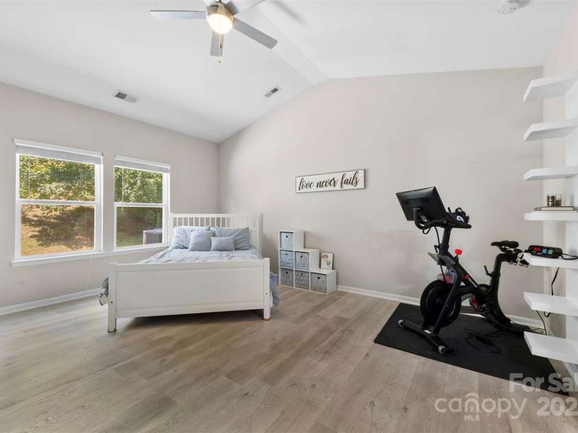 208 Paradise Hills Circle, Mooresville, NC 28115.  MLS# CAR4285799, YatesRealty ID 32314. 
