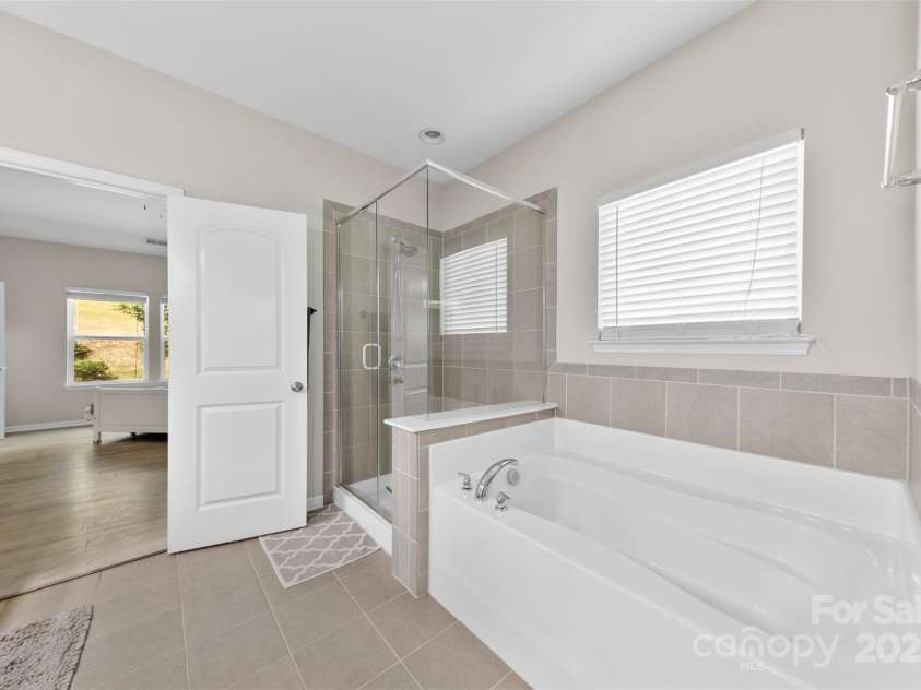 208 Paradise Hills Circle, Mooresville, NC 28115.  MLS# CAR4285799, YatesRealty ID 32314. 