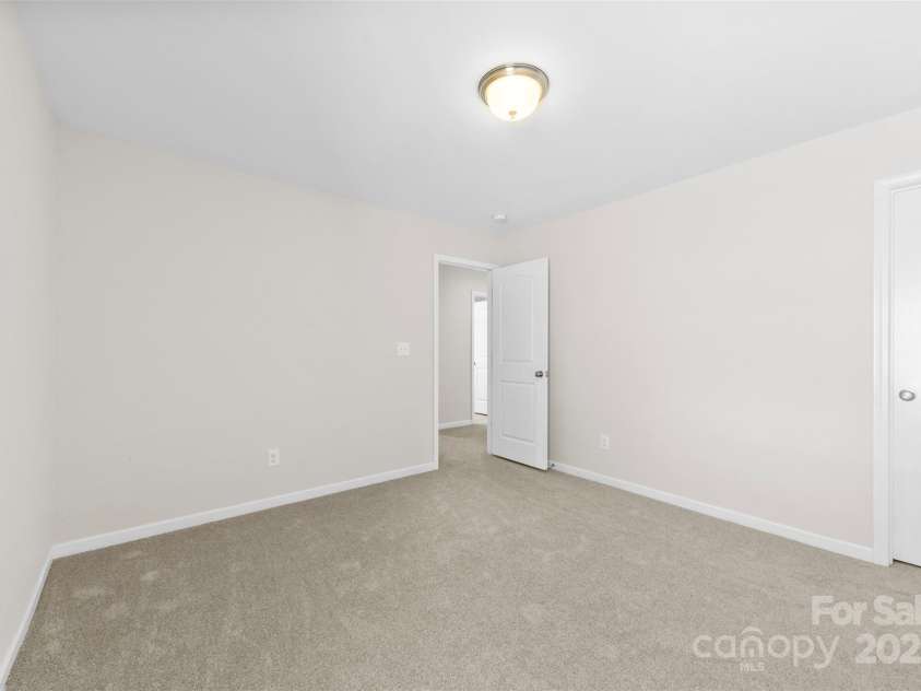 208 Paradise Hills Circle, Mooresville, NC 28115.  MLS# CAR4285799, YatesRealty ID 32314. 