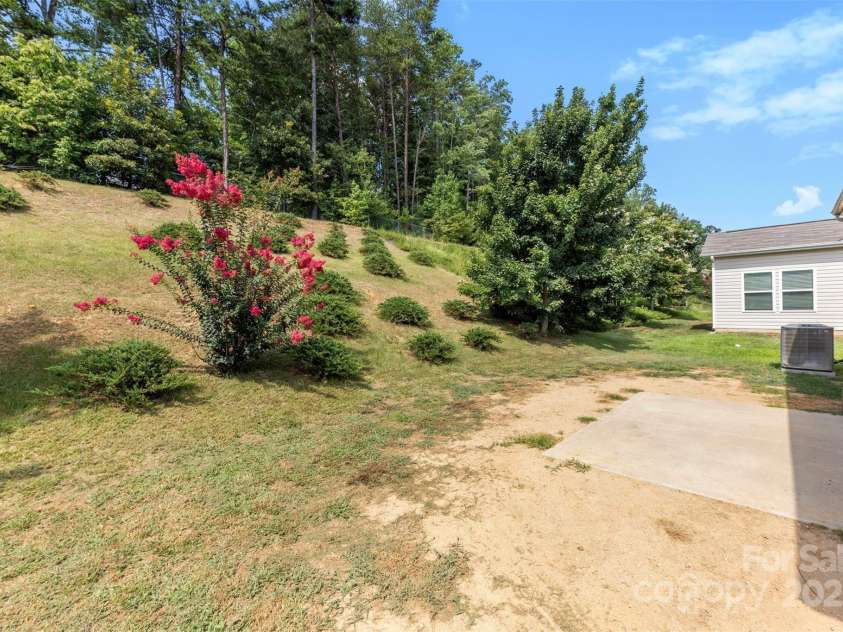 208 Paradise Hills Circle, Mooresville, NC 28115.  MLS# CAR4285799, YatesRealty ID 32314. 