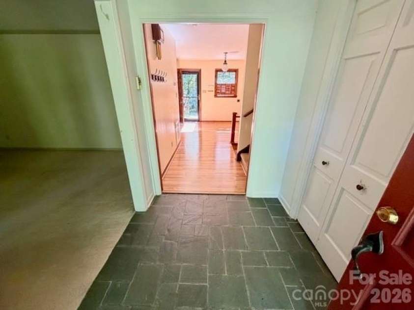 845 Cherokee Place, Lenoir, NC 28645.  MLS# CAR4386762, YatesRealty ID 32314. 