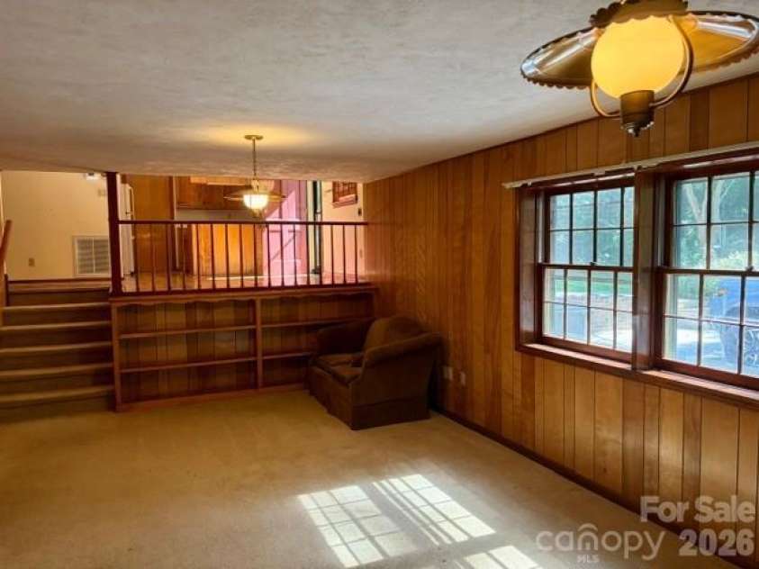 845 Cherokee Place, Lenoir, NC 28645.  MLS# CAR4386762, YatesRealty ID 32314. 