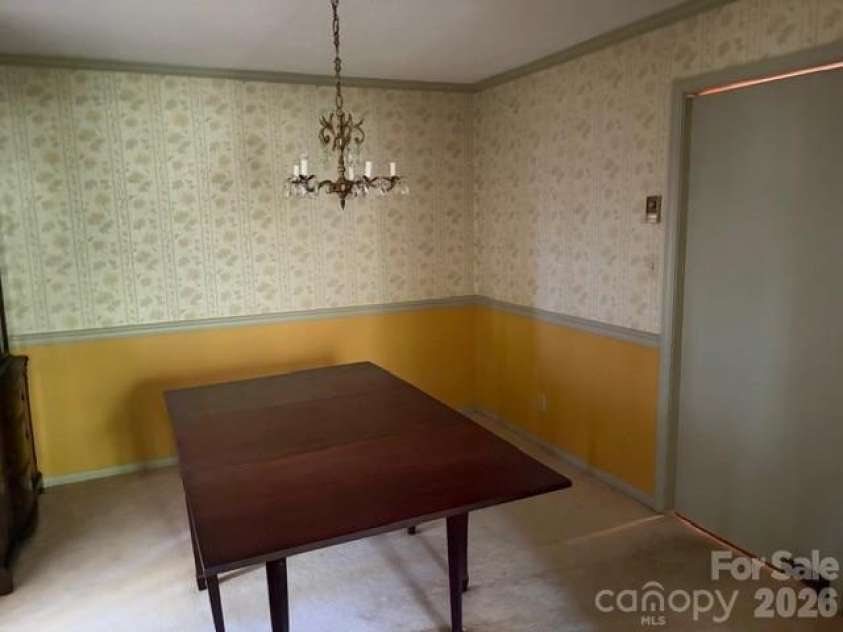 845 Cherokee Place, Lenoir, NC 28645.  MLS# CAR4386762, YatesRealty ID 32314. 