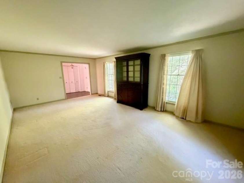 845 Cherokee Place, Lenoir, NC 28645.  MLS# CAR4386762, YatesRealty ID 32314. 