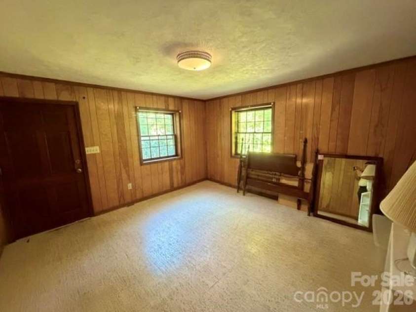 845 Cherokee Place, Lenoir, NC 28645.  MLS# CAR4386762, YatesRealty ID 32314. 