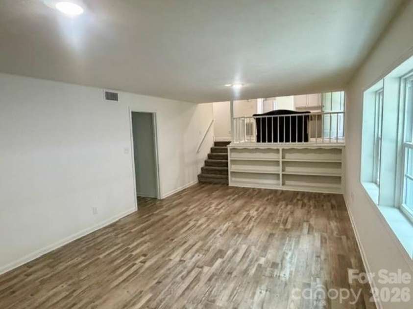 845 Cherokee Place, Lenoir, NC 28645.  MLS# CAR4425267, YatesRealty ID 32314. 