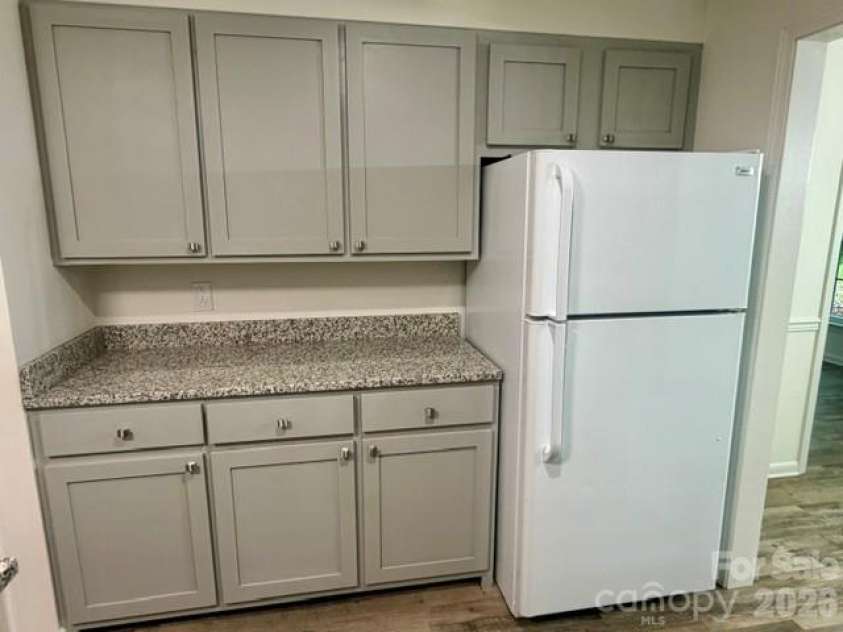 845 Cherokee Place, Lenoir, NC 28645.  MLS# CAR4425267, YatesRealty ID 32314. 