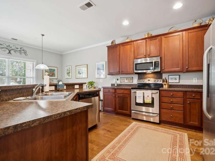 358 Rose Garden Court, Rock Hill, SC 29732.  MLS# CAR4288450, YatesRealty ID 32316. 