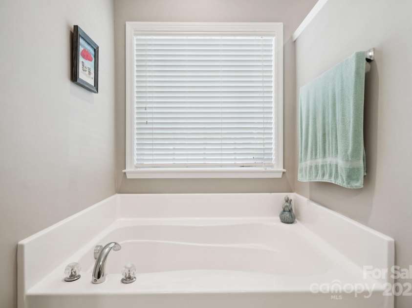 358 Rose Garden Court, Rock Hill, SC 29732.  MLS# CAR4288450, YatesRealty ID 32316. 