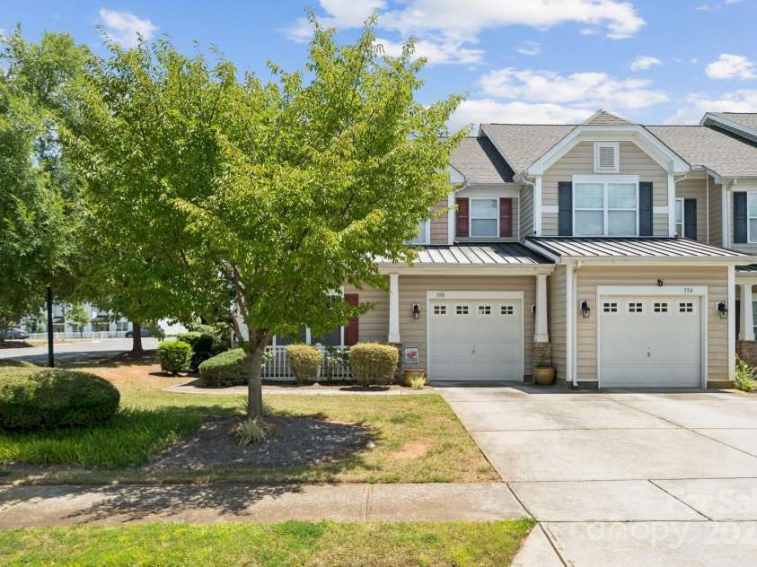 358 Rose Garden Court, Rock Hill, SC 29732.  MLS# CAR4288450, YatesRealty ID 32316. 