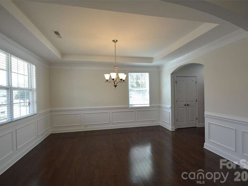 5825 Pepperpike Way, Charlotte, NC 28213.  MLS# CAR4396486, YatesRealty ID 32316. 