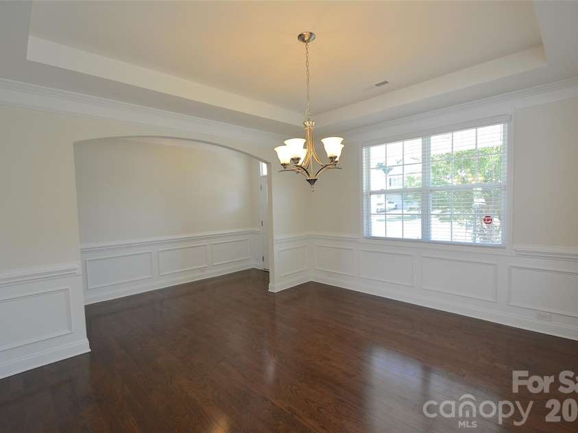 5825 Pepperpike Way, Charlotte, NC 28213.  MLS# CAR4396486, YatesRealty ID 32316. 
