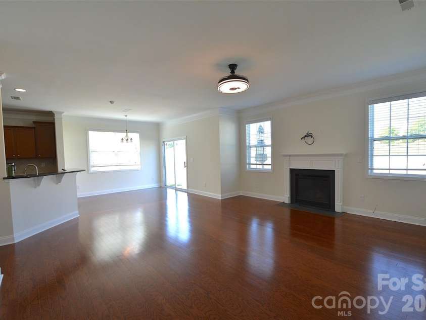 5825 Pepperpike Way, Charlotte, NC 28213.  MLS# CAR4396486, YatesRealty ID 32316. 