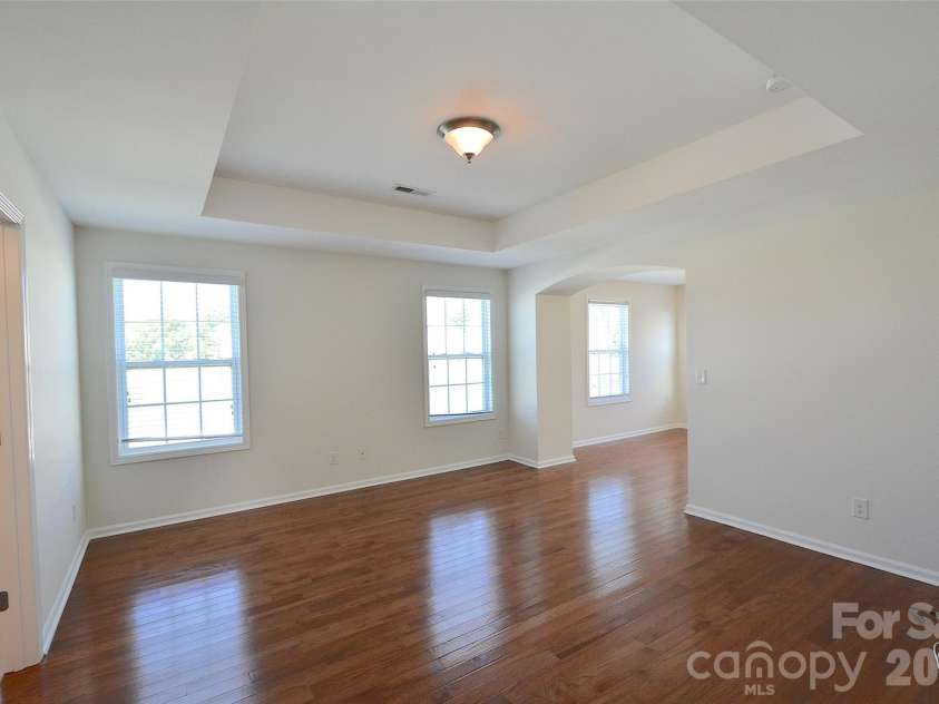 5825 Pepperpike Way, Charlotte, NC 28213.  MLS# CAR4396486, YatesRealty ID 32316. 