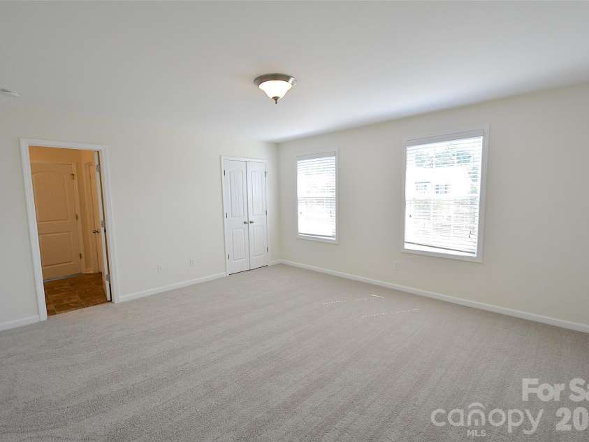 5825 Pepperpike Way, Charlotte, NC 28213.  MLS# CAR4396486, YatesRealty ID 32316. 