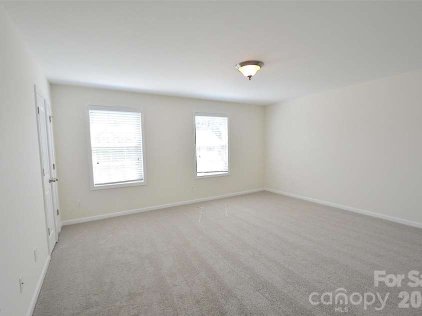 5825 Pepperpike Way, Charlotte, NC 28213.  MLS# CAR4396486, YatesRealty ID 32316. 