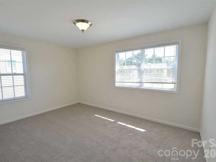 5825 Pepperpike Way, Charlotte, NC 28213.  MLS# CAR4396486, YatesRealty ID 32316. 