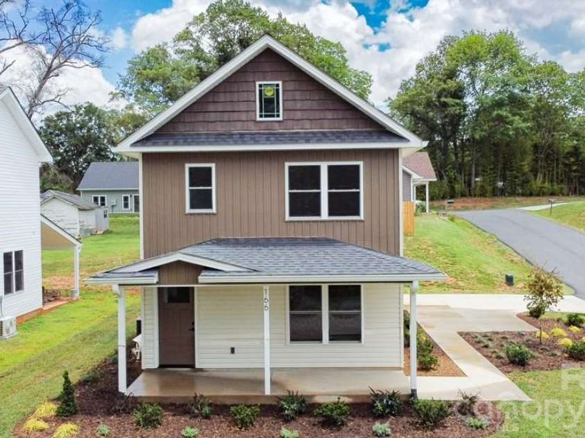 166 Illinois Street, Spindale, NC 28160.  MLS# CAR4394953, YatesRealty ID 32317. 