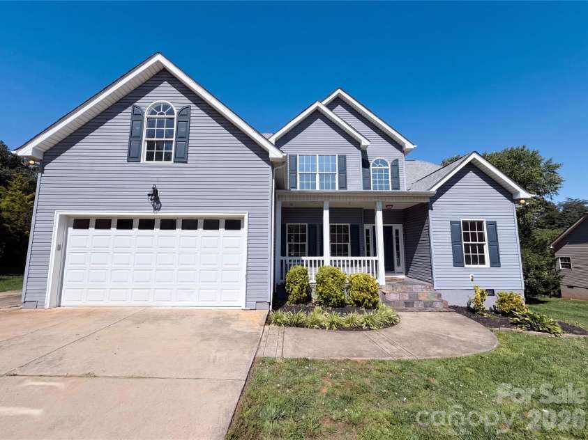 4990 Sagittarius Circle, Denver, NC 28037.  MLS# CAR4396494, YatesRealty ID 32318. 