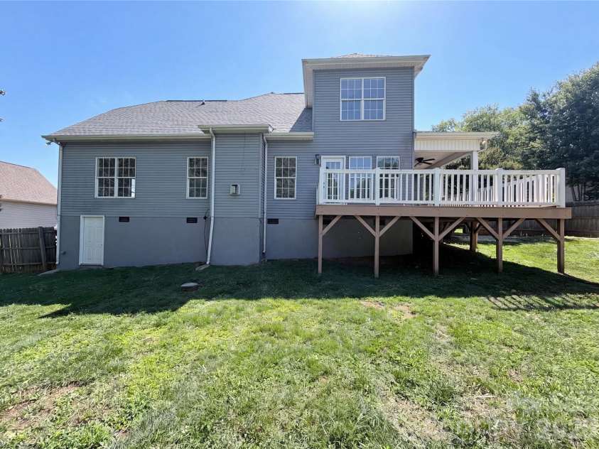 4990 Sagittarius Circle, Denver, NC 28037.  MLS# CAR4396494, YatesRealty ID 32318. 