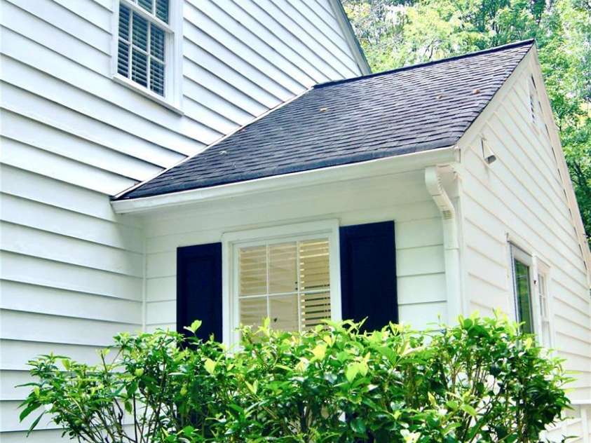 4212 Meadowridge Drive, Charlotte, NC 28226.  MLS# CAR4283927, YatesRealty ID 32320. 