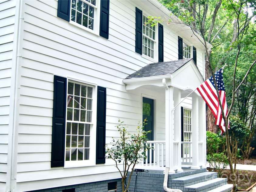 4212 Meadowridge Drive, Charlotte, NC 28226.  MLS# CAR4283927, YatesRealty ID 32320. 