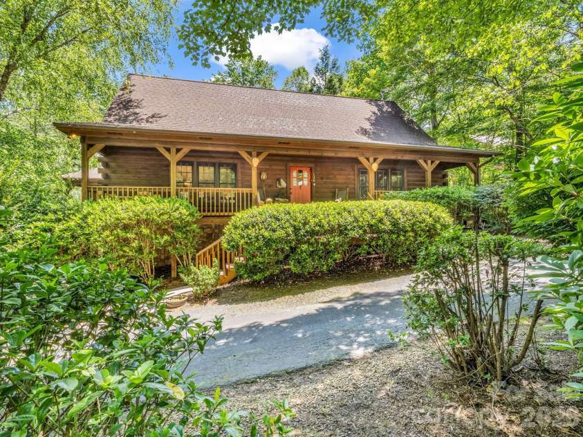 136 Dalton Court, Lake Lure, NC 28746.  MLS# CAR4389045, YatesRealty ID 32321. 