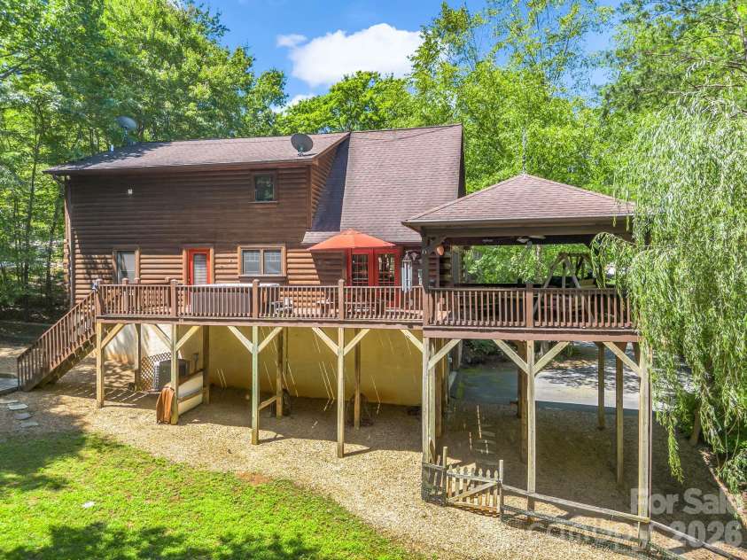 136 Dalton Court, Lake Lure, NC 28746.  MLS# CAR4389045, YatesRealty ID 32321. 