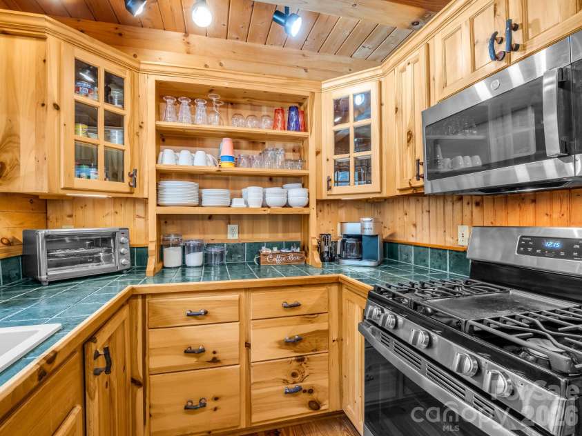 136 Dalton Court, Lake Lure, NC 28746.  MLS# CAR4389045, YatesRealty ID 32321. 