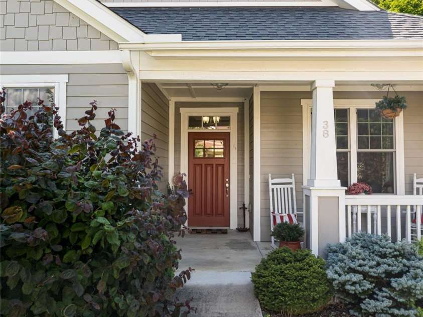 38 Pinebrook Club Drive, Asheville, NC 28804.  MLS# CAR4277289, YatesRealty ID 32321. 
