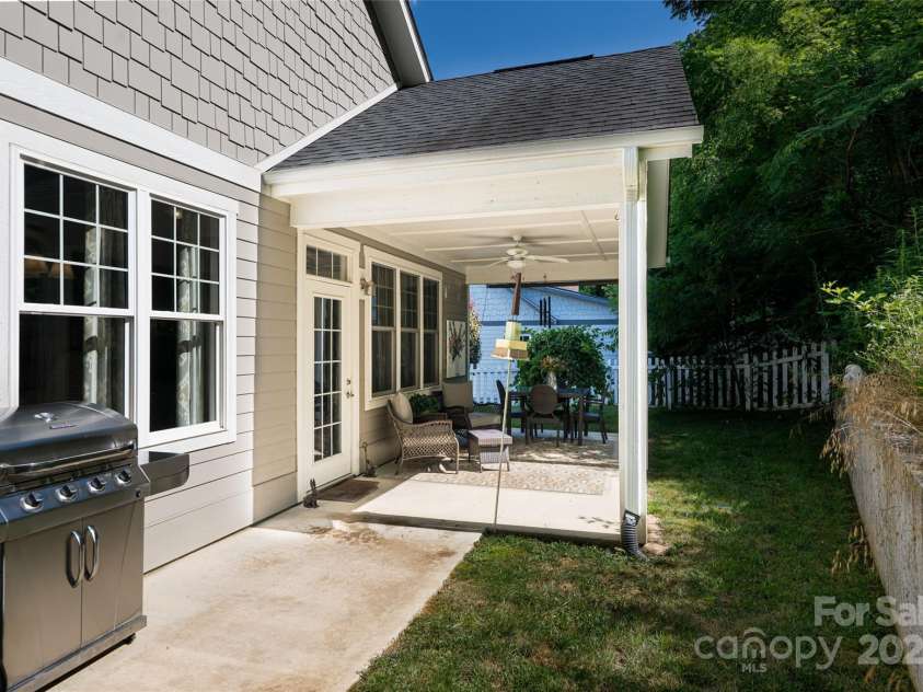 38 Pinebrook Club Drive, Asheville, NC 28804.  MLS# CAR4277289, YatesRealty ID 32321. Covered and open back patio