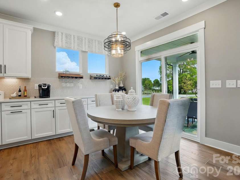 1022 Heritage Pointe, Indian Trail, NC 28079.  MLS# CAR4396519, YatesRealty ID 32322. Breakfast Area