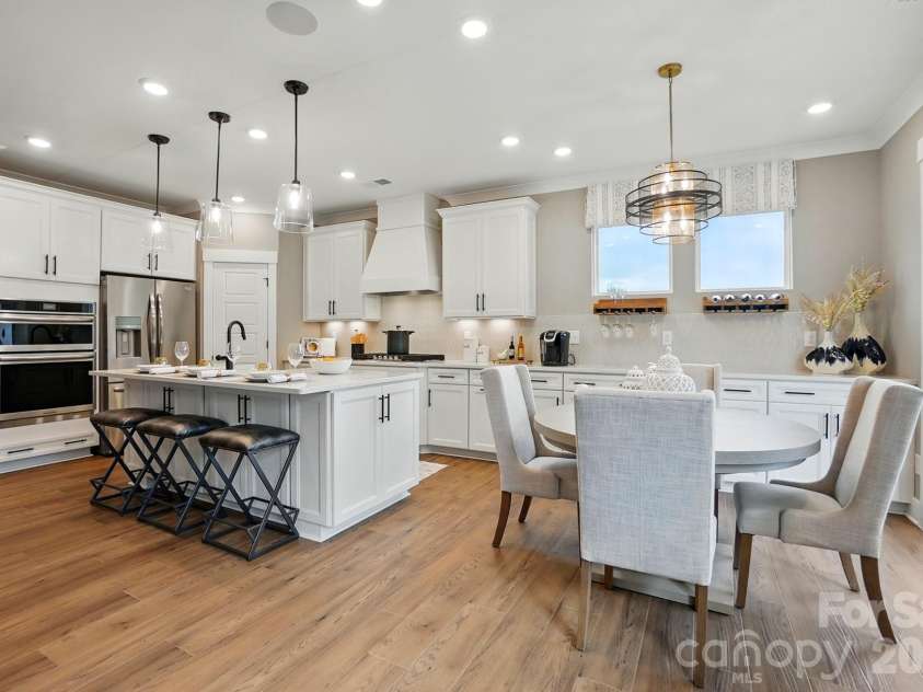 1022 Heritage Pointe, Indian Trail, NC 28079.  MLS# CAR4396519, YatesRealty ID 32322. Breakfast Area and Kitchen