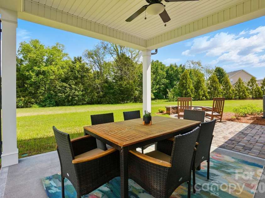 1022 Heritage Pointe, Indian Trail, NC 28079.  MLS# CAR4396519, YatesRealty ID 32322. Covered Porch