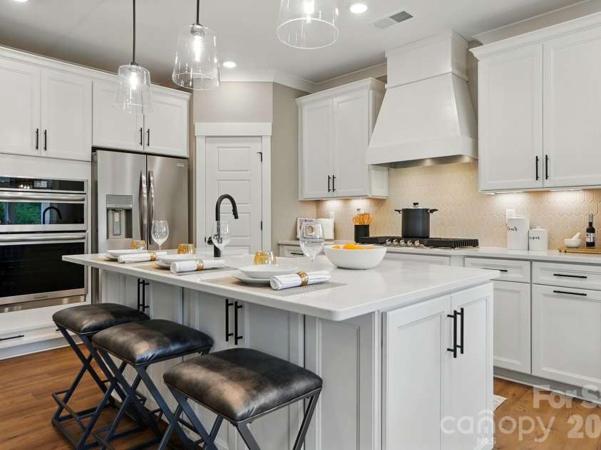 1022 Heritage Pointe, Indian Trail, NC 28079.  MLS# CAR4396519, YatesRealty ID 32322. Kitchen