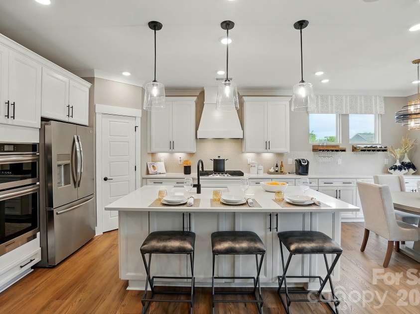 1022 Heritage Pointe, Indian Trail, NC 28079.  MLS# CAR4396519, YatesRealty ID 32322. Kitchen