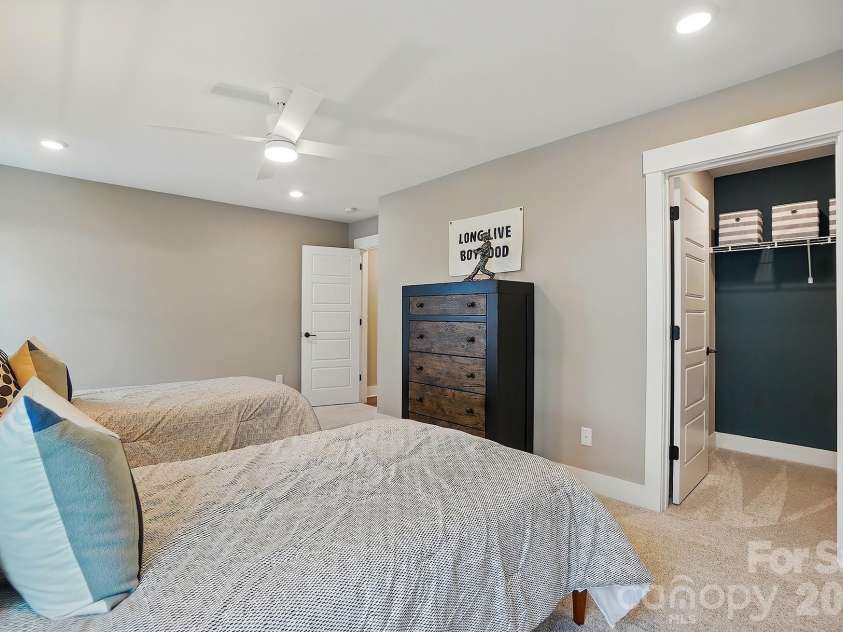 1022 Heritage Pointe, Indian Trail, NC 28079.  MLS# CAR4396519, YatesRealty ID 32322. Upper level bedroom