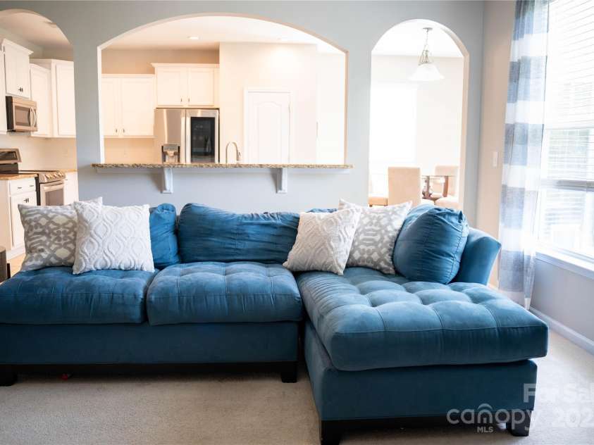 1284 Bridgeford Drive, Huntersville, NC 28078.  MLS# CAR4291230, YatesRealty ID 32322. 
